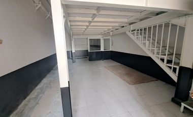 Disewakan Kantor/Gudang di Berbah Sleman Area Luas, Listrik Besar & Akses Mudah