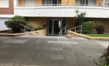 Departamento en Venta Villa Sarmiento / Moron (A025 3192)