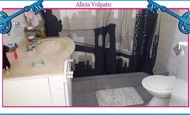 Casa PH en venta en Wilde
