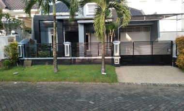 Rumah dijual di Araya Golf Malang