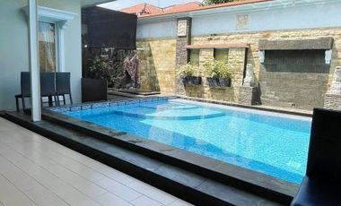 Disewakan Rumah Cluster Emerald Mansion Lippo Cikarang Swimming Pool