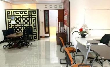Di Sewakan Rumah Siap Huni 4 Kamar Cocok Untuk Kantor di Jl. Turangga, Lengkong Bandung