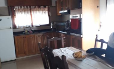 PH AL MEDIO EN QUILMES OESTE