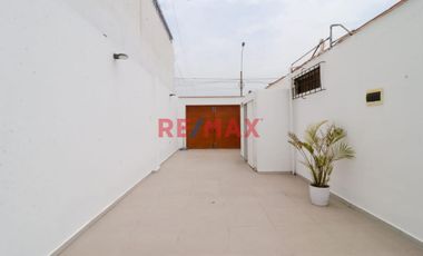 Venta Casa De Playa En Punta Negra