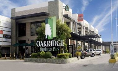 Office Spaces and Commercial Space in Oakridge IT Center