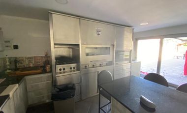 Casa de 6 Ambientes de Categoria en El Barrio Atlantida, en Santa Clara del Mar