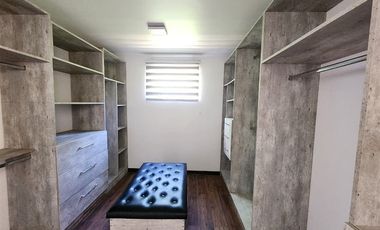 Casa mediterranea en venta loteo cerrado de 6 dorm, Machalí
