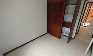 apartamento en arriendo en loma de los bernal. Cod A9432769