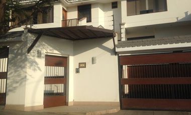 Casa venta en Santiago de Surco, Lima