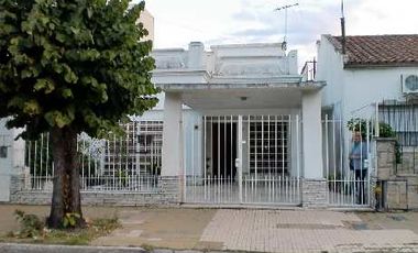 Casa con Departamento en venta en Don Bosco Este