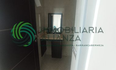 oficina en arriendo en bolarqui. Cod A17168