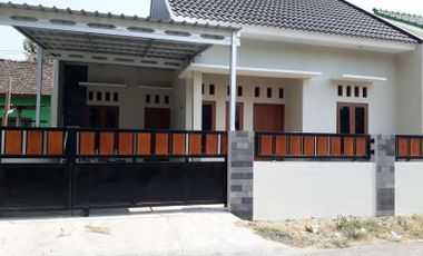 Rumah siap huni dekat SMK Negri 1 Seyegan Sleman Yogyakarta
