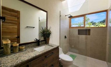 CASA LOTE EN VENTA UBICADA EN RIONEGRO SECTOR QUIRAMA