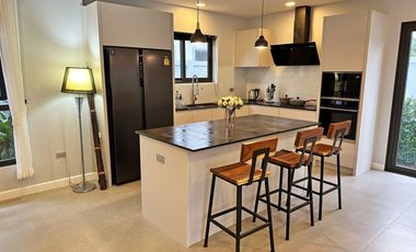 Modern luxury pool villas in Koh Chang