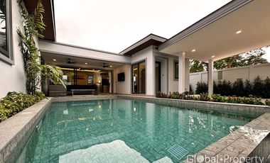 Modern luxury pool villas in Koh Chang
