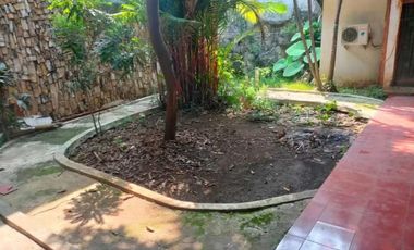 Rumah Lama Pinggir Jalan Pejaten Raya, Akses Super Strategis