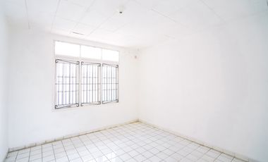 Rumah LB 250 SHM 7 Menit ke Living Plaza Cinere Dibantu KPR J-47443