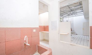 Rumah LB 250 SHM 7 Menit ke Living Plaza Cinere Dibantu KPR J-47443