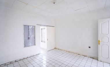 Rumah LB 250 SHM 7 Menit ke Living Plaza Cinere Dibantu KPR J-47443
