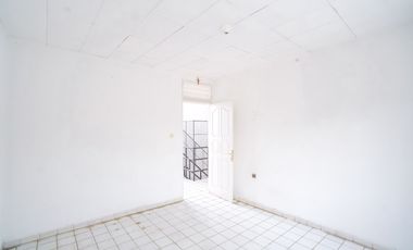 Rumah LB 250 SHM 7 Menit ke Living Plaza Cinere Dibantu KPR J-47443