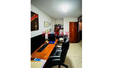 🏢✨ ¡Tu nuevo negocio te espera! ✨🏢

¿Buscas comodidad, seguridad y estilo en un solo lugar? Esta increíble casa en la V etapa de San Andrés está dis