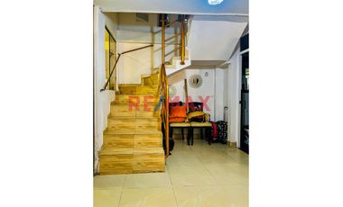 🏢✨ ¡Tu nuevo negocio te espera! ✨🏢

¿Buscas comodidad, seguridad y estilo en un solo lugar? Esta increíble casa en la V etapa de San Andrés está dis