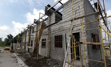 Murang townhouse!!! 6k plus lang monthly with parking!!! at Trece Martires Cavite