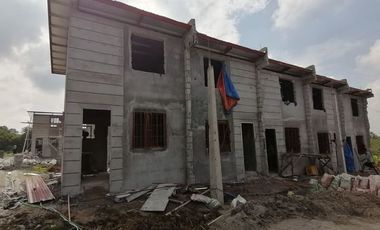 Murang townhouse!!! 6k plus lang monthly with parking!!! at Trece Martires Cavite
