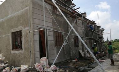 Murang townhouse!!! 6k plus lang monthly with parking!!! at Trece Martires Cavite