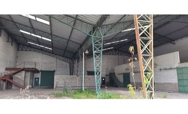 Galpón de venta, sector Mitad del Mundo