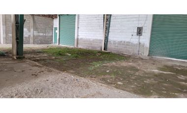 Galpón de venta, sector Mitad del Mundo