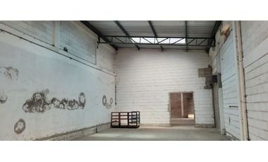 Galpón de venta, sector Mitad del Mundo