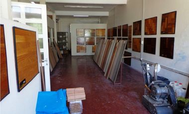 Excelente lote zona Chauvin en Distrito C2  con local habilitado