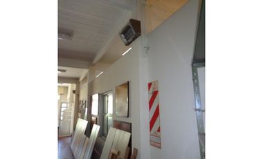 Excelente lote zona Chauvin en Distrito C2  con local habilitado