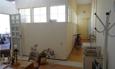 Excelente lote zona Chauvin en Distrito C2  con local habilitado