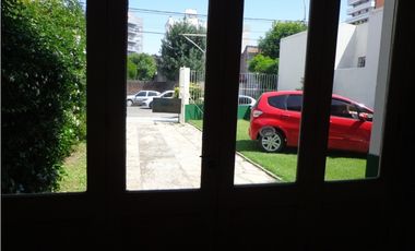 Excelente lote zona Chauvin en Distrito C2  con local habilitado