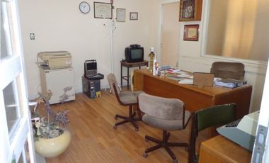 Excelente lote zona Chauvin en Distrito C2  con local habilitado