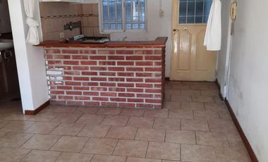 VENDO DUPLEX 3 AMB. C/ COCHERA Y PATIO VILLA LUZURIAGA