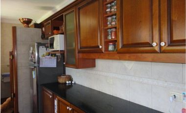 Chalet 5 ambientes con dependencia