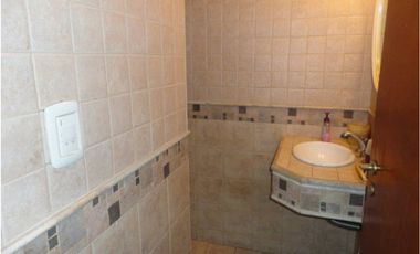 Chalet 5 ambientes con dependencia
