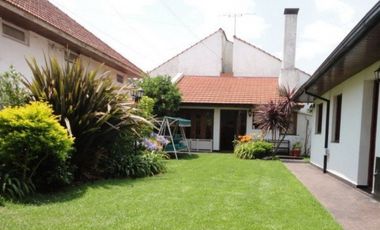 Chalet 5 ambientes con dependencia