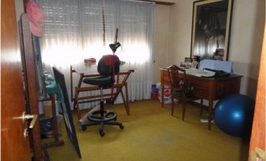 Chalet 5 ambientes con dependencia