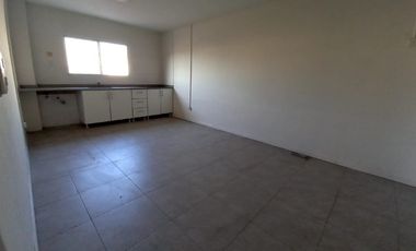 Casa con Departamento en venta en Quilmes Oeste