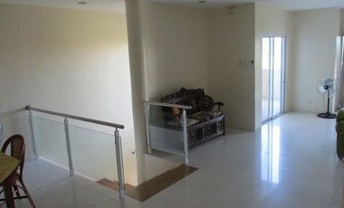 House for rent in Cebu City, Gated spacious with balconies & view
