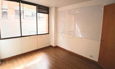 oficina en arriendo/venta en el chico. Cod A6947
