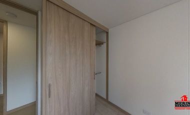 apartamento en venta en loma de san jose. Cod V5492