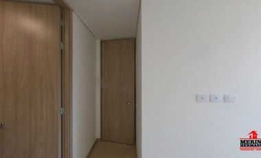 apartamento en venta en loma de san jose. Cod V5492