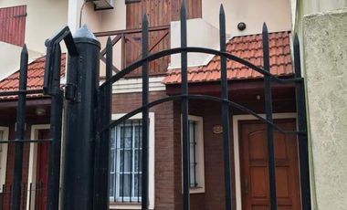 Venta duplex en Temperley