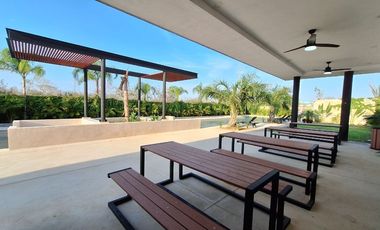 Terreno en venta Mérida Yucatán, Privada Entre Parques Tixcuytun