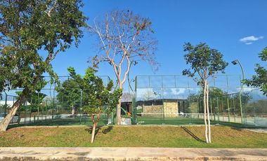 Terreno en venta Mérida Yucatán, Privada Entre Parques Tixcuytun